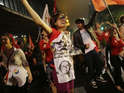 Apoiadores de Dilma Rousseff na Avenida Paulista.