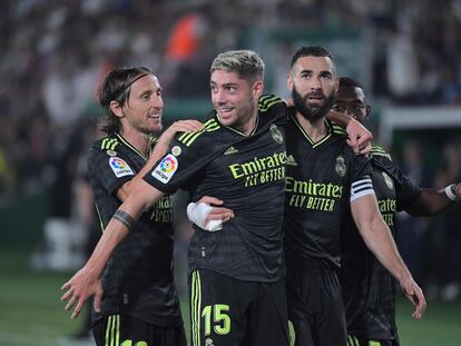 Fede Valverde celebra su gol en el partido Elche-Real Madrid, en el Martínez Valero de Elche este miércoles.