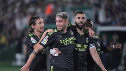 Fede Valverde celebra su gol en el partido Elche-Real Madrid, en el Martínez Valero de Elche este miércoles.