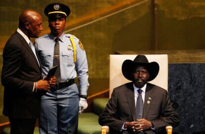 El presidente de Sudán del Sur, Salva Kiir, espera su turno para dirigirse a la Asamblea de las Naciones Unidas, en el estreno de este país como miembro de la ONU.