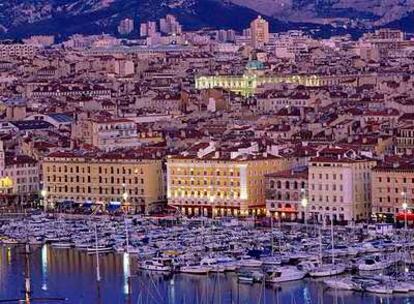 Vista del puerto viejo de la ciudad de Marsella.