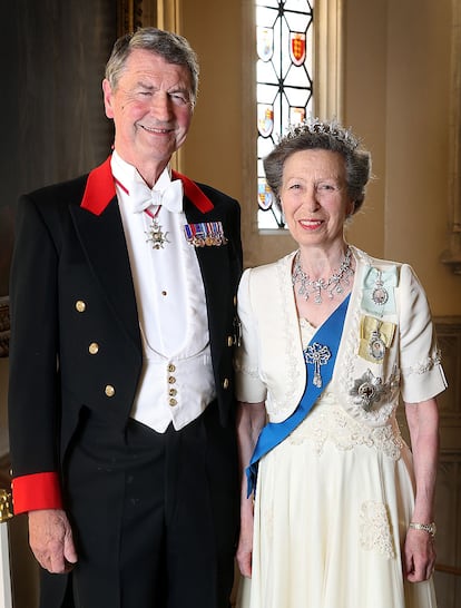 El retrato de la princesa Ana por su 75º cumpleaños, junto a su marido, el vicealmirante Sir Timothy Laurence.