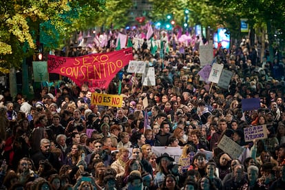 Unas 1.500 personas se han concentrado en la manifestación de Granada.