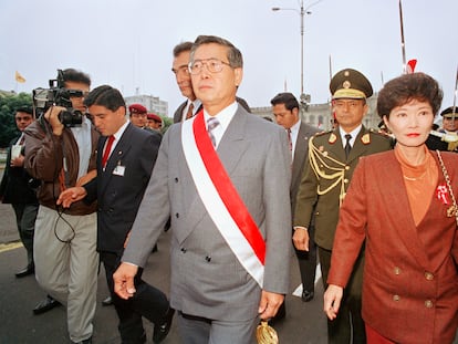 El ex presidente peruano, Alberto Fujimori, y la ex primera dama, Susana Higuchi, en julio de 1994.