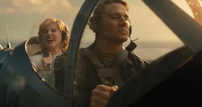 Scarlett Johansson y Channing Tatum, en 'Fly Me To The Moon'.
