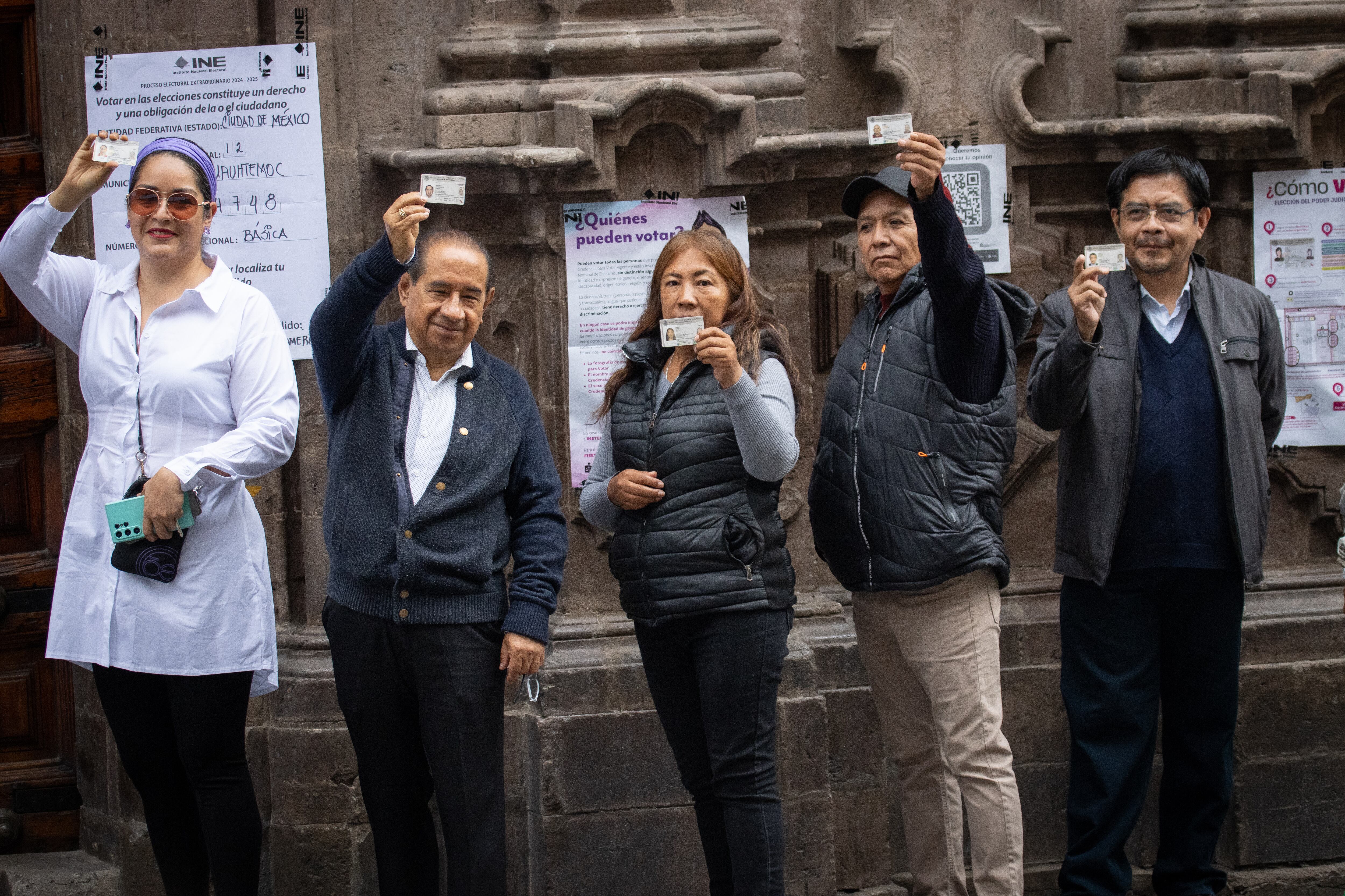 Votantes acuden a las urnas durante la elección del Poder Judicial en Ciudad de México.