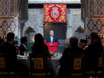 Felipe VI ofrece un discurso, este domingo, durante la cena de gala en la Cumbre de la ONU en Sevilla