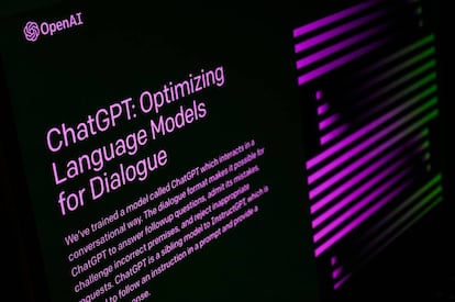 La aplicación ChatGPT acaba de actualizarse para incluir respuestas del modelo de inteligencia artificial GPT-4