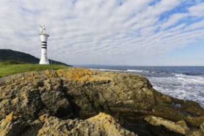 Faro del Cabo Jason, en la costa del Mar Negro, al norte de Turquía.