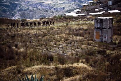 En Los Cabitos se han encontrado 100 cadáveres, pero se estima que pudieron matar a más de 500 personas. Se han hecho numerosas excavaciones, en las que se han hallado fosas donde enterraban a los asesinados y hoyos donde arrojaban los restos cremados de las víctimas. El pasado mes de junio el Grupo de Trabajo de las Naciones Unidas sobre Desapariciones Forzadas acudió a la zona.