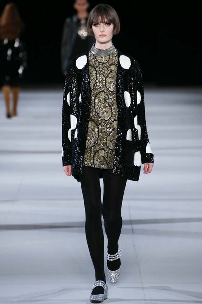 Saint Laurent resucita a Edie Sedgwick en la pasarela