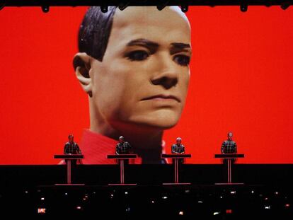 El grupo alemán Kraftwerk, durante un concierto en el Festival Sónar de Barcelona.