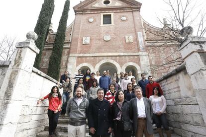 Alumnos y profesores del Instituto de Estudios Latinoamericanos.