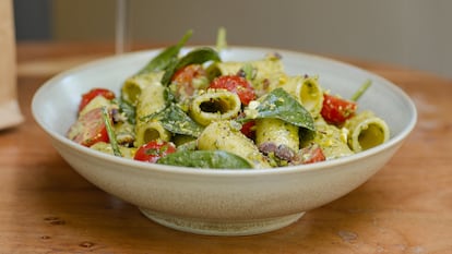 Rigattoni al pesto de Maldita Barra.