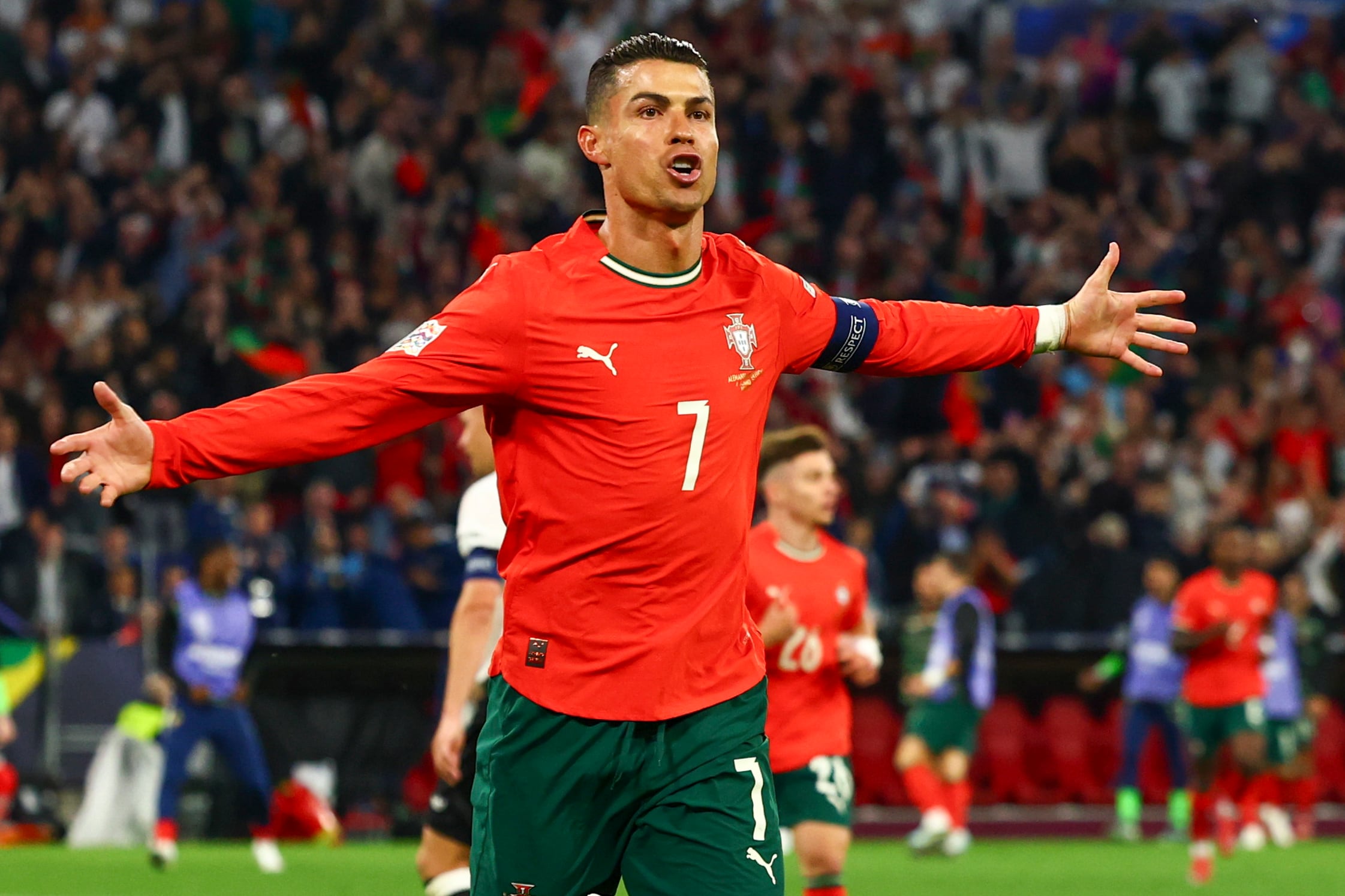 Cristiano: “Pido por el bien del fútbol que le quiten presión a Lamine Yamal”