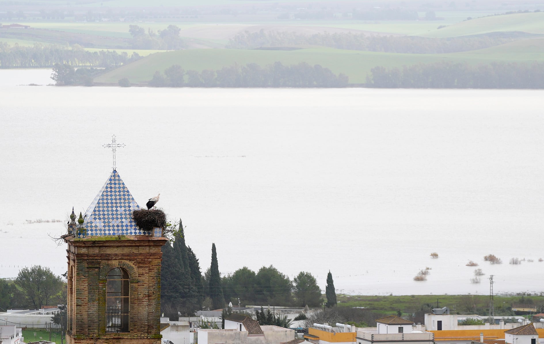 Los pantanos de Bornos, Arcos y Hurones de Cádiz desembalsan para prepararse para lo peor de la borrasca ‘Marta’