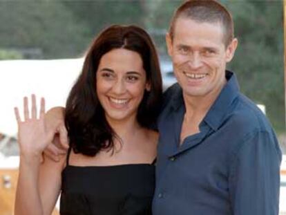 Willem Dafoe y su hija, Giada, ayer en Venecia.