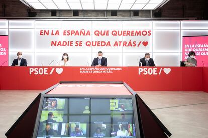 El secretario general del PSOE, Pedro Sánchez (c), preside la reunión del Comité Ejecutivo Federal de su partido en septiembre de 2020.