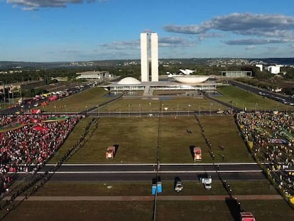 Protestos em abril de 2016, em Brasília