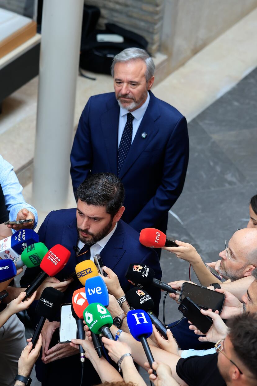 PP y Vox alcanzan un pacto de gobierno en Aragón que incorpora la ...