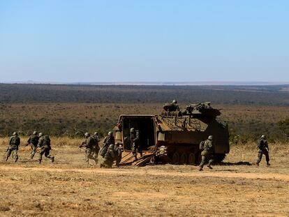 Fuzileiros navais durante a Operação Formosa em 2019.