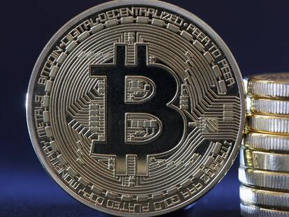 Una representación de la criptomoneda virtual Bitcoin.