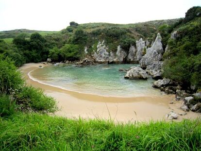 Gulpiyuri.  Llanes,  Asturias 