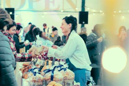 OPEN YOUR SORMENA BILBAO. La Antigua Fábrica de Galletas es la sede del mercadillo Open your Ganbara, que para las fiestas navideñas celebra una edición especial. La cita aglutina a más medio centenar de expositores de ilustración, artesanía, decoración, moda y diseño, que ofrecen sus ideas de regalo en un fin de semana lleno de música y creatividad para todos los públicos. 23 y 24 de diciembre. Antigua Fábrica de Galletas (Fábrica Artiach). Bilbao.