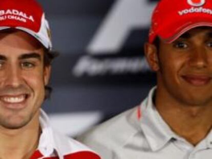 Alonso y Hamilton en Abu Dhabi 2010