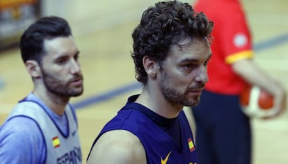 Pau Gasol en un entrenamiento de la selecci&oacute;n espa&ntilde;ola de baloncesto de cara a R&iacute;o 2016