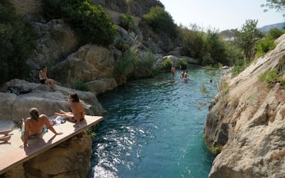 Piscina natural de Les Fonts de l'Algar, en Callosa d’en Sarrià (Alicante).