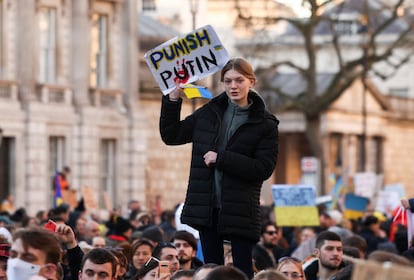 Protesta en Londres el día 26 contra la invasión en Ucrania.