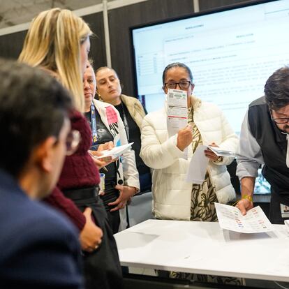 El Pacto Histórico no ha recuperado ninguna curul en el Senado: así se vive una jornada de escrutinios en Colombia