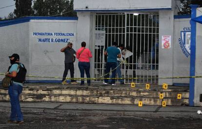 La escuela Marte R. Gómez, tras el tiroteo.