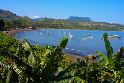 El Yunque, una montaña de corte rectangular y 560 metros de altura, es el gran emblema de Baracoa (Cuba).