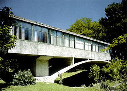 La casa del puente de Amancio Williams en Mar del Plata.