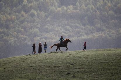 La lluvia hace acto de presencia en los 'World Nomad Games', en Kyrchyn Gorge (Kirguistán). 

