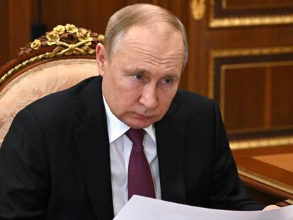 Rusia anuncia que "reducirá la actividad militar" en Kiev y Chernígov