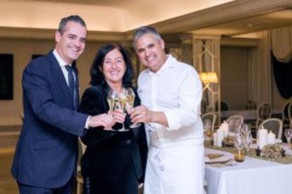 Pascal Billard, director general del Majestic Hotel & Spa; Bárbara de Senillosa y Nandu Jubanu, chef de Can Jubany