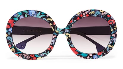 Gafas estampadas

La propuesta más floreada viene de Alice and Olivia (305 euros).