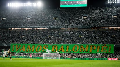Partido de LaLiga EA Sports entre el Real Betis y el Valencia CF en el estadio Benito Villamarín