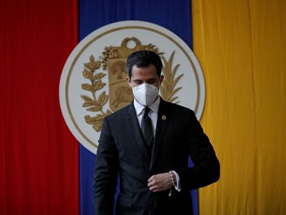 O líder oposicionista, Juan Guaidó, participa de uma sessão da Assembleia Nacional em Caracas, em 15 de dezembro.