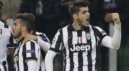 Morata celebra su gol, el del 2-1, al Borussia.