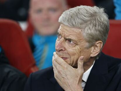 Ars&egrave;ne Wenger, en el partido del Arsenal contra Olympiacos.