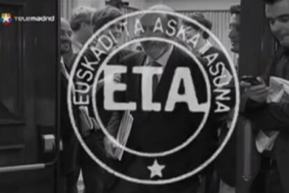 Imagen de Telemadrid del vicepresidente Rubalcaba en el Senado sobreimpresionado con el anagrama de ETA.