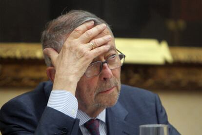 Alberto Oliart en una comparecencia en el Congreso de los Diputados.