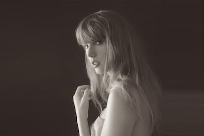 Taylor Swift en una imagen promocional de su nuevo trabajo proporcionada por su discográfica.