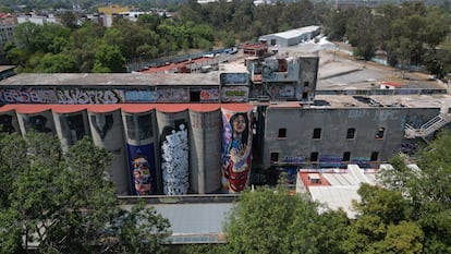 Una fábrica de harina abandonada en Tacuba, en el norte de la Ciudad de México, ha sido reconvertido en un espacio para el arte urbano