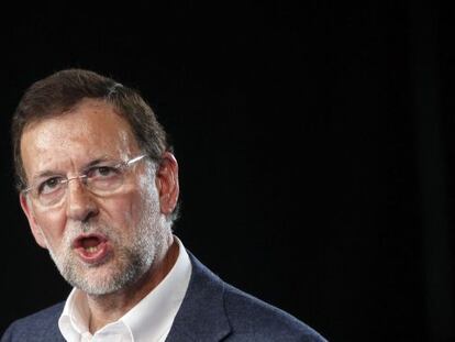El presidente del PP, Mariano Rajoy, en Cerdanyola del Vallès (Barcelona)