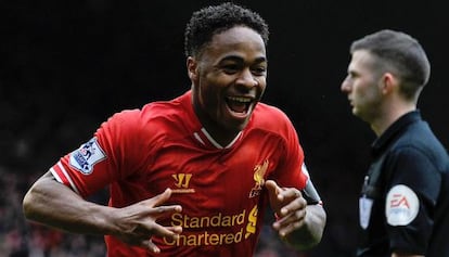 Sterling celebra su gol al Arsenal. 